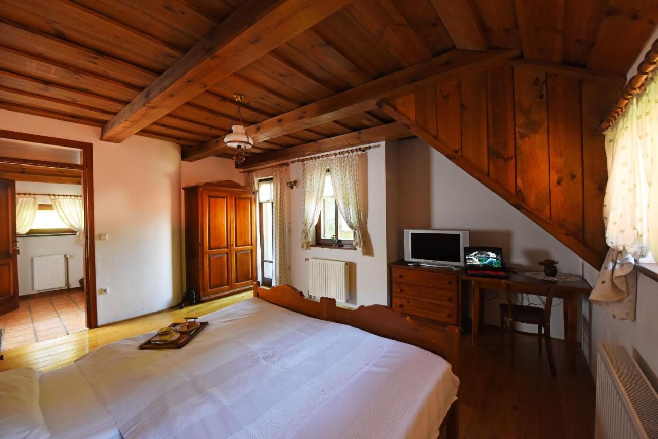 Domacija Seruga Countryside Hotel Novo Mesto Extérieur photo