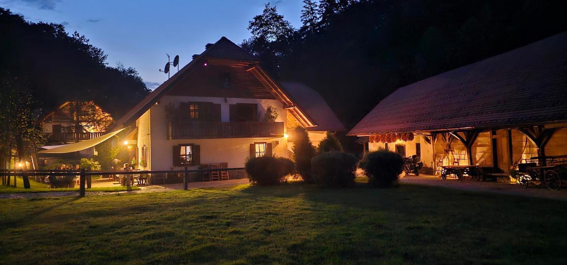 Domacija Seruga Countryside Hotel Novo Mesto Extérieur photo