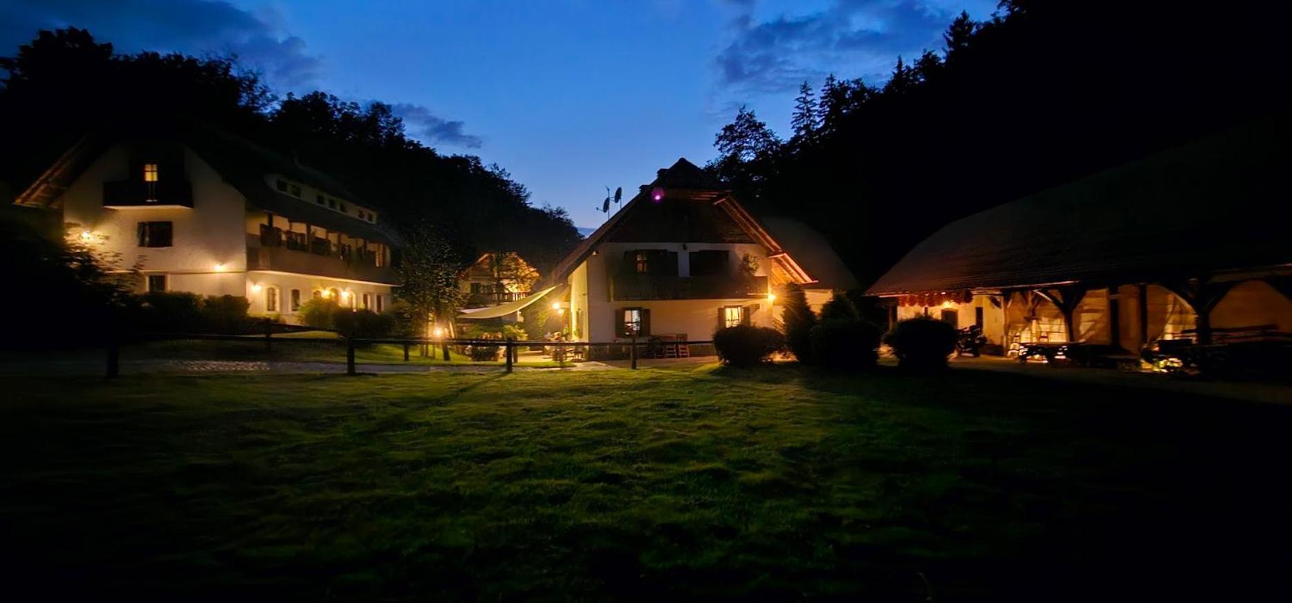 Domacija Seruga Countryside Hotel Novo Mesto Extérieur photo
